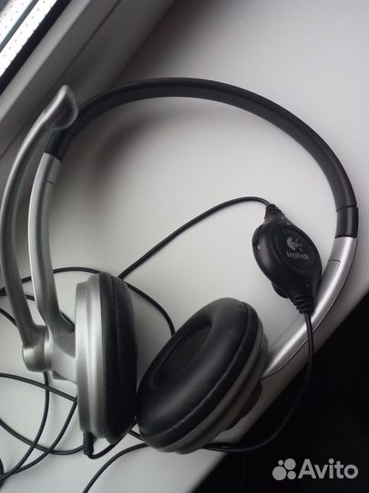 Игровые наушники Logitech