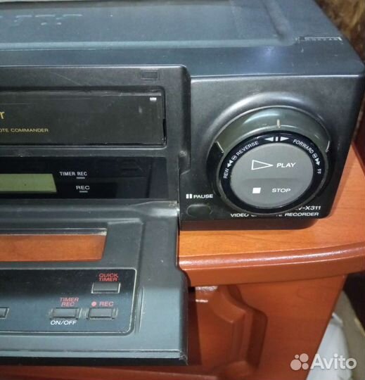 Видеомагнитофон sony