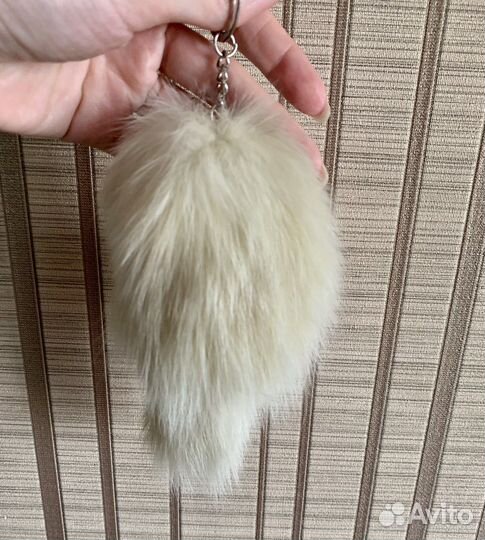 Меховой брелок
