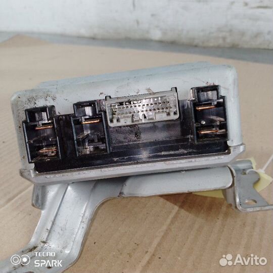 Блок управления рулевой рейкой Honda Accord 8