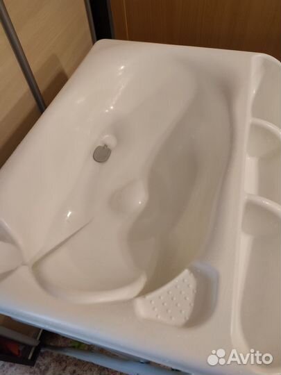 Пеленальный столик с ванночкой prenatal