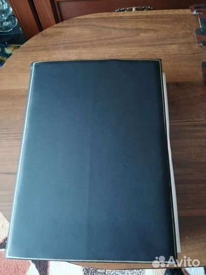 Альбом для значков