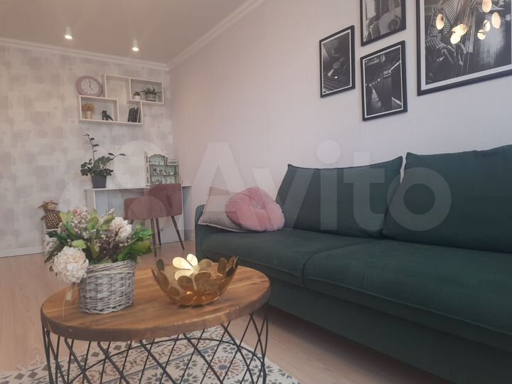 2-к. квартира, 66 м², 8/12 эт.