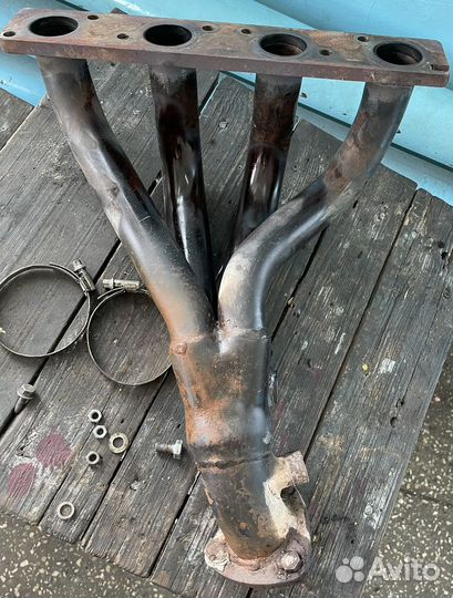 Выпускной коллектор vesta 1,6