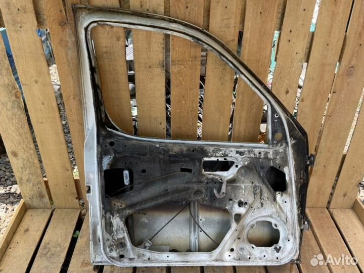Дверь передняя левая Peugeot Partner M59 1.4 2010