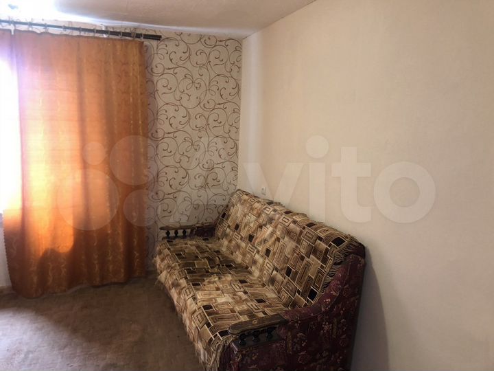 Комната 19 м² в 8-к., 6/12 эт.