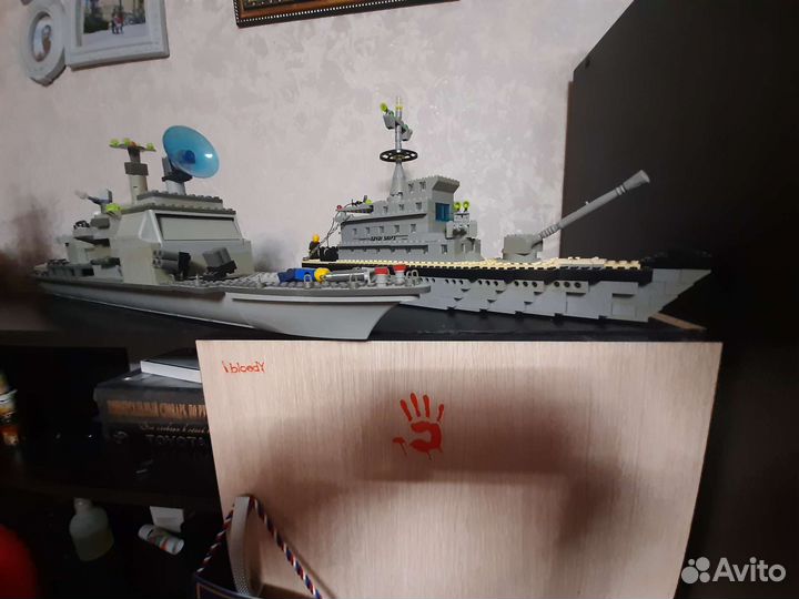 Lego катер