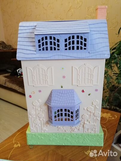 Кукольный домик