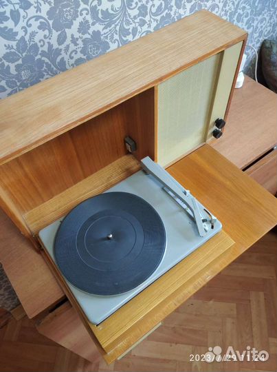 Электрофон, Каравелла