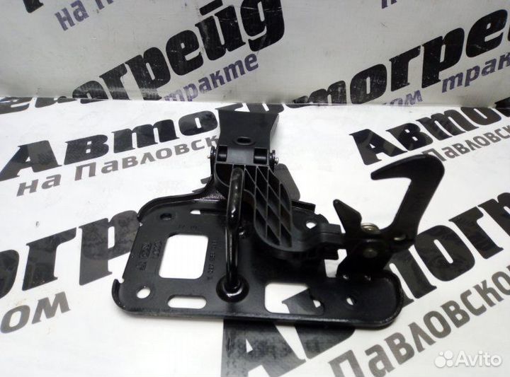 Замок капота Audi Q5 8R cdnc 07.09.2011