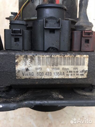 Насос гур VAG 6Q0 423 155 AA Skoda Fabia