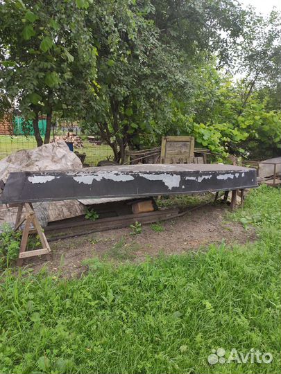 Лодка металлическая