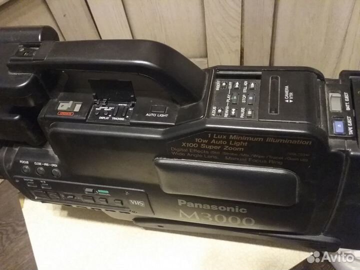 Видеокамера Panasonic M-3000