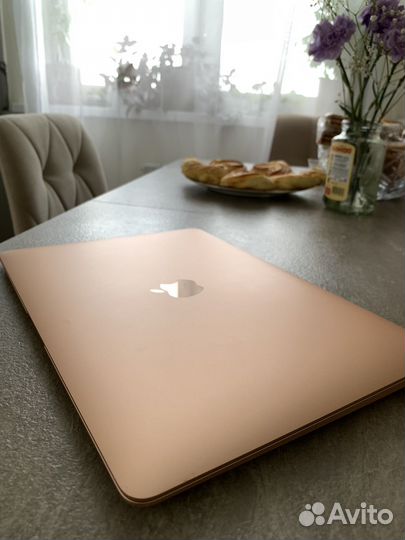 Apple MacBook air 13 2020 m1 16gb 256