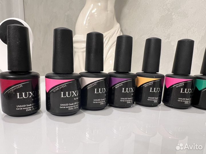 Гель лаки для маникюра бу Luxio