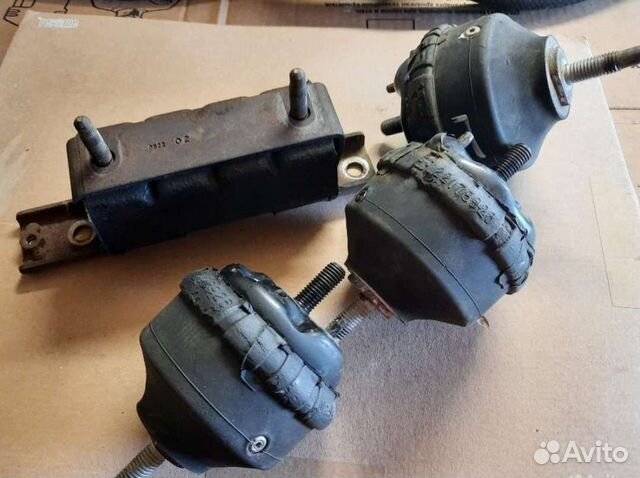 Подушка двигателя на Chevrolet TrailBlazer 01-09 г