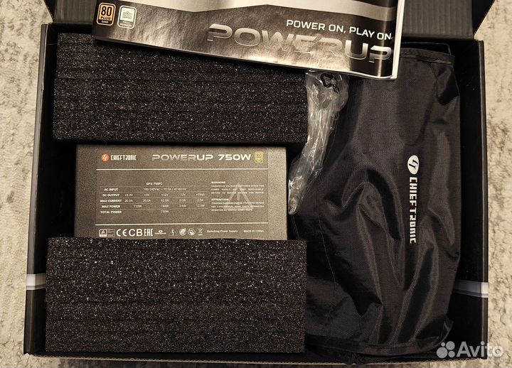 Chieftec PowerUp GPX-750FC