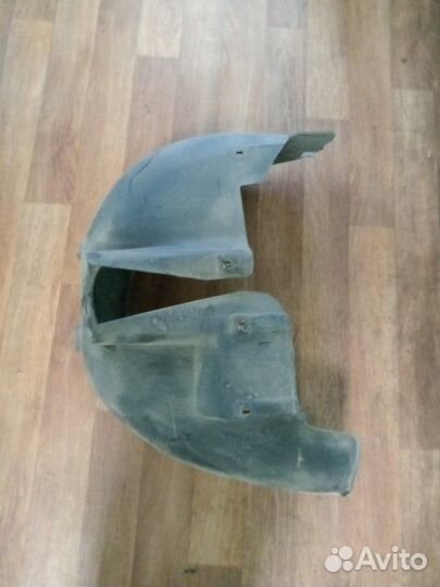 Подкрылок (локер) задний левый Volkswagen Passat