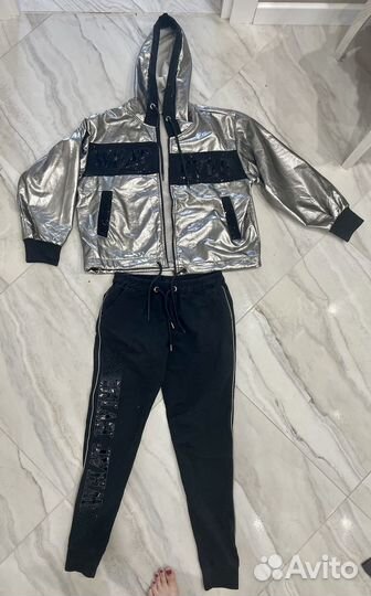 Спортивный костюм женский