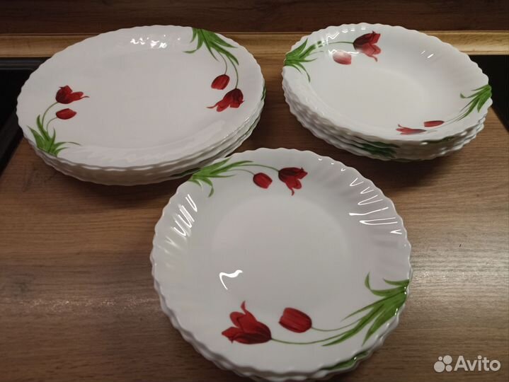 Набор тарелок