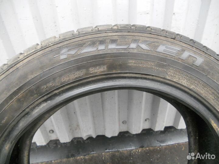 Falken Eurowinter HS-439 215/60 R17 96H