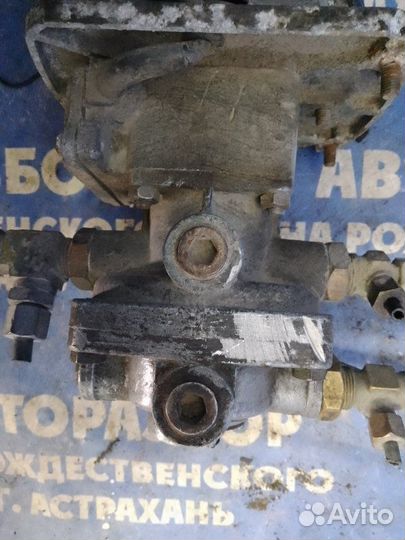 Педаль тормоза. Лиаз 5256 АВТОБУС ямз-6563 2008