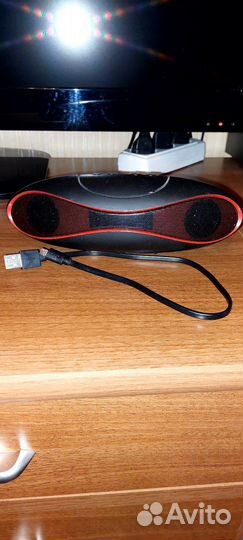 Музыкальная колонка с блютузом бу