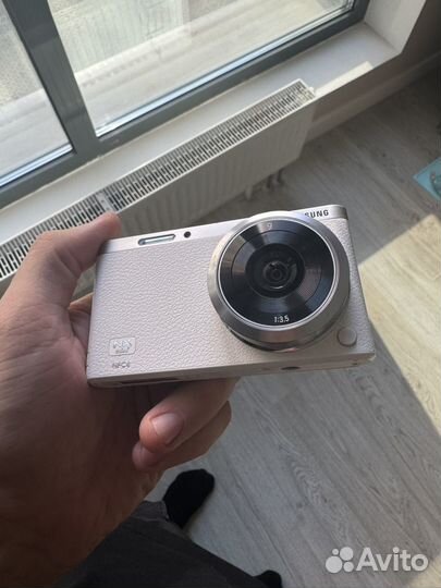 Фотоаппарат Samsung NX mini