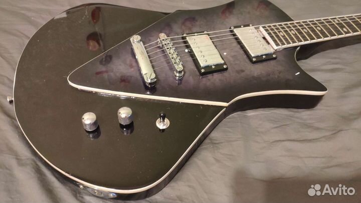 Реплика Musicman Armada серая