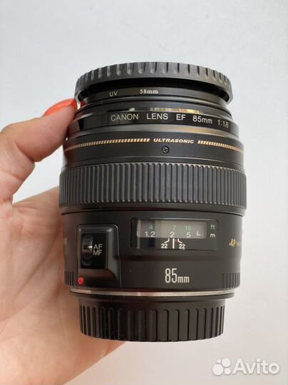 Объектив canon 85mm 1.8