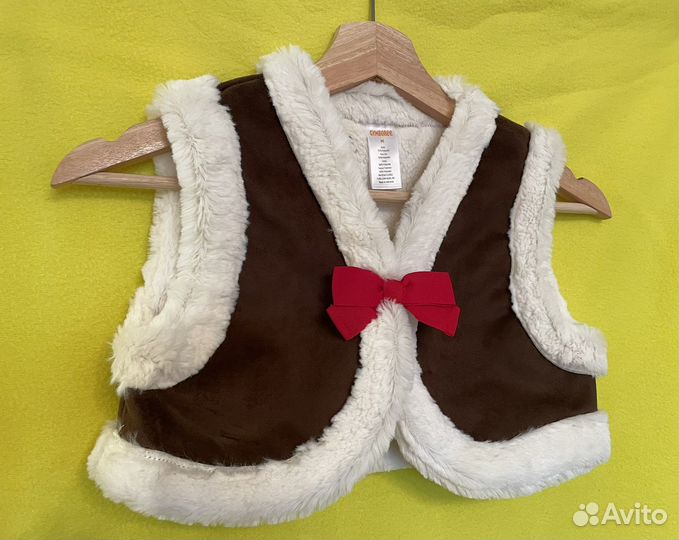 Жилетка меховая Gymboree