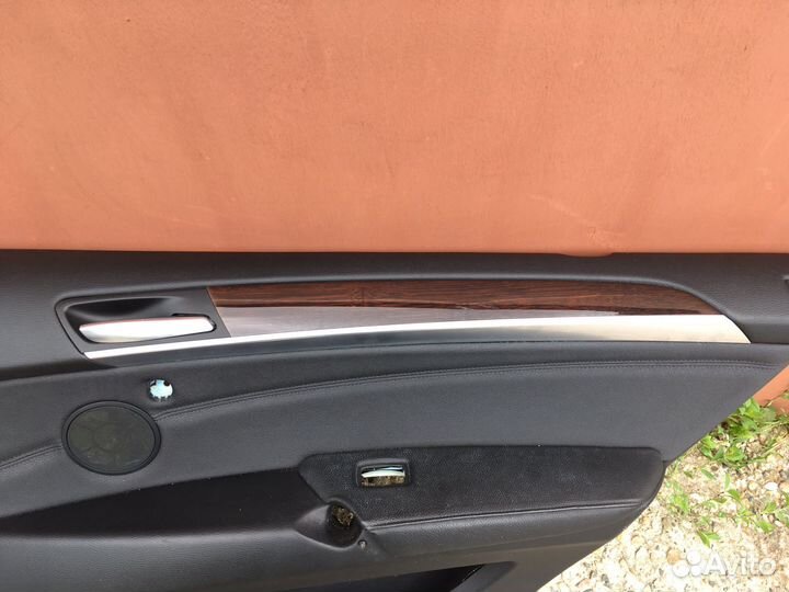 Задние обшивки дверей e70