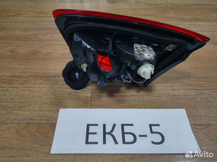 Фонарь левый внутренний Ford Mondeo 4 2006-2014