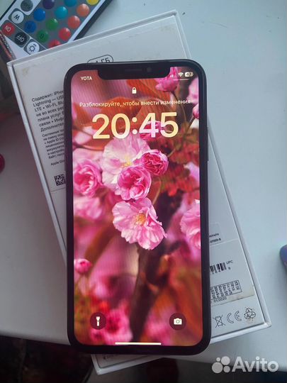 iPhone Xs, 64 ГБ