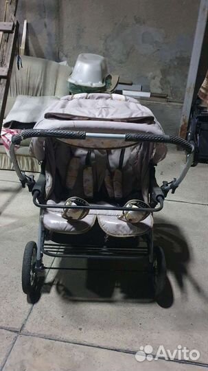 Коляска для двойни