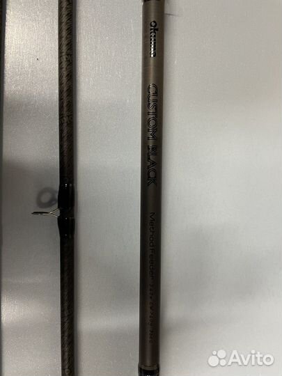 Фидер Okuma Custom Black Method Feeder