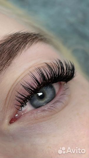 Наращивание ресниц модель