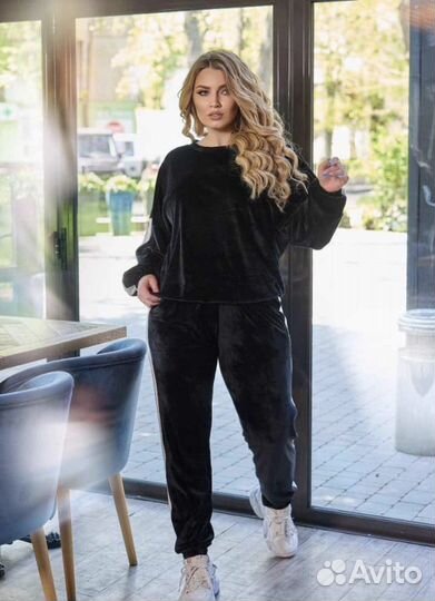 Спортивный костюм