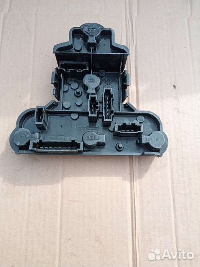 Volkswagen Golf 3 плата заднего фонаря