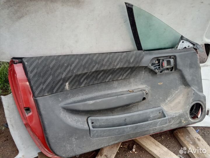 Дверь левая правая багажника Opel Calibra