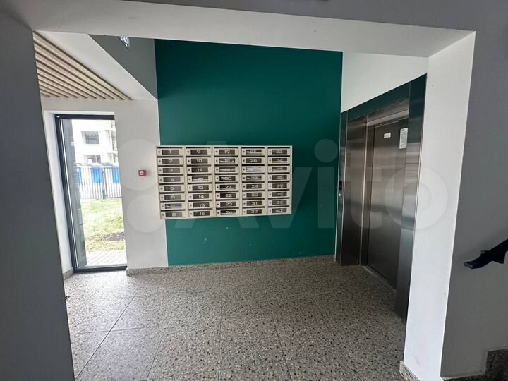 2-к. квартира, 60 м², 4/9 эт.