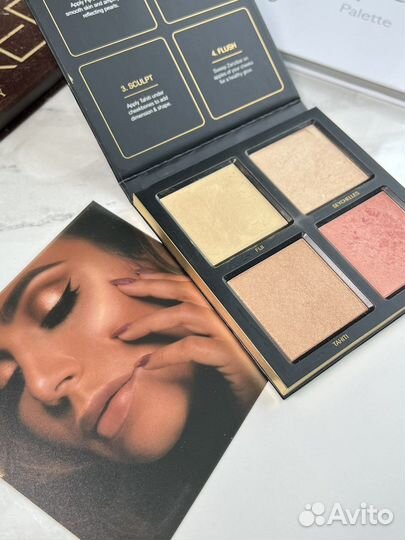Палитра хайлайтеров huda beauty