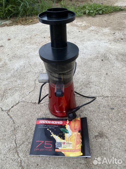 Соковыжималка шнековая redmond