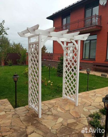 Шпалера деревянная