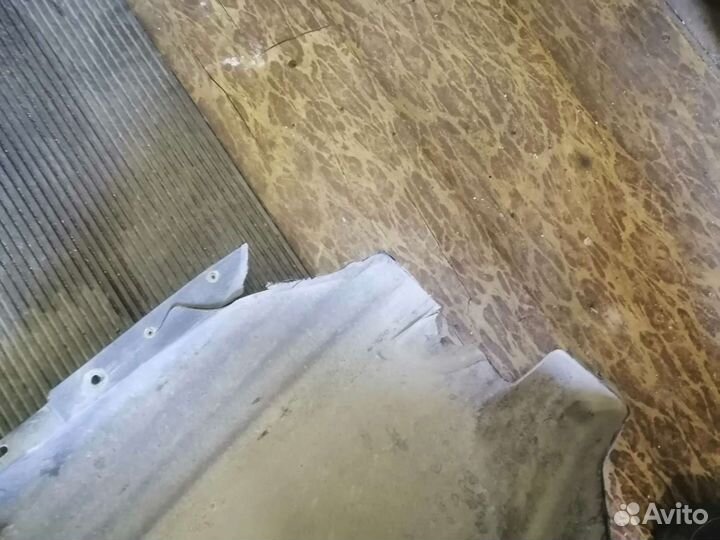 Локер передний правый