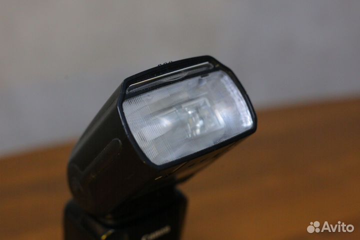 Вспышка canon speedlite 600ex rt