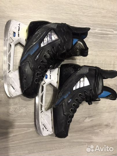 Коньки хоккейные