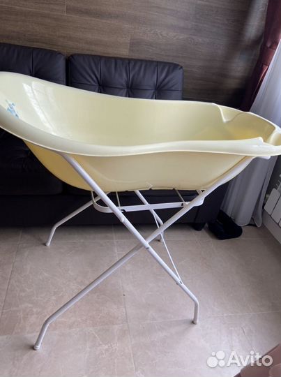 Детская ванночка с подставкой