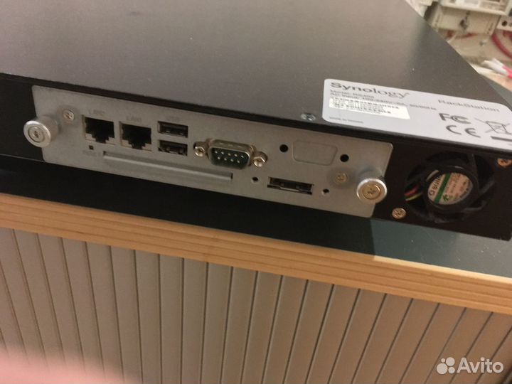 NAS Synology RS409 + 4HDD