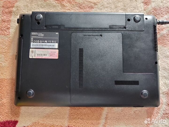 Ноутбук Samsung 300E5C (NP-300E5C-U03RU)